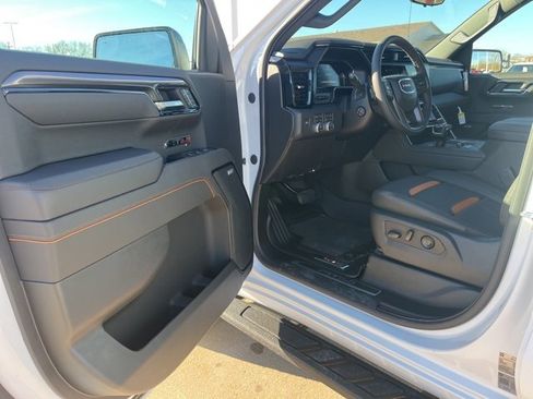 New 2026 GMC Sierra 1500 AT4 w/ AT4 Premium Package image 12