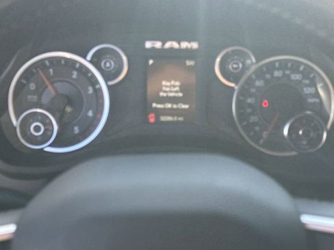 Used 2024 RAM 2500 Big Horn image 27