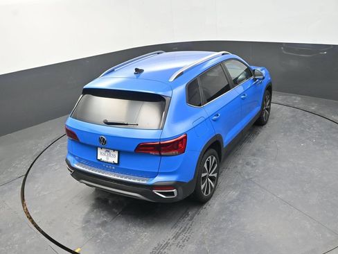 Used 2023 Volkswagen Taos SE FWD image 21