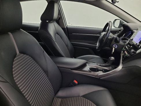 Used 2021 Toyota Camry SE image 21