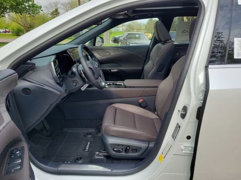 New 2026 Lexus RX 450h AWD image 16