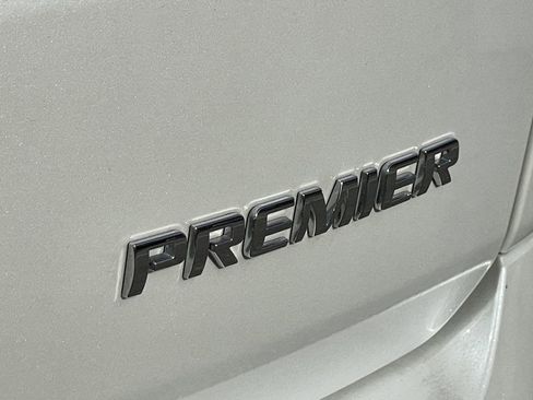 Certified 2023 Chevrolet Traverse Premier image 9