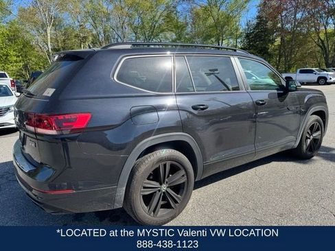 Used 2023 Volkswagen Atlas SEL R-Line AWD/4WD image 4