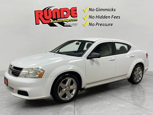 Used 2013 Dodge Avenger SE image 1