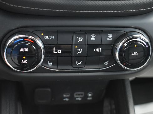 Used 2021 Chevrolet TrailBlazer ACTIV w/ Convenience Package AWD/4WD image 31