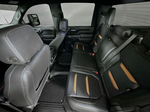 Used 2022 GMC Sierra 2500 AT4 AWD/4WD image 11