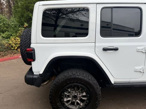 Used 2023 Jeep Wrangler Unlimited Rubicon 392 image 12