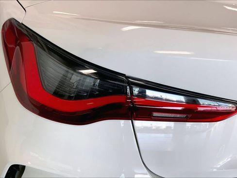 Used 2021 BMW 430i Convertible w/ M Sport Package image 29