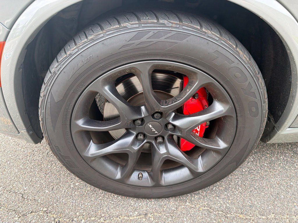 Used 2022 Dodge Durango SRT w/ Technology Group AWD/4WD image 12