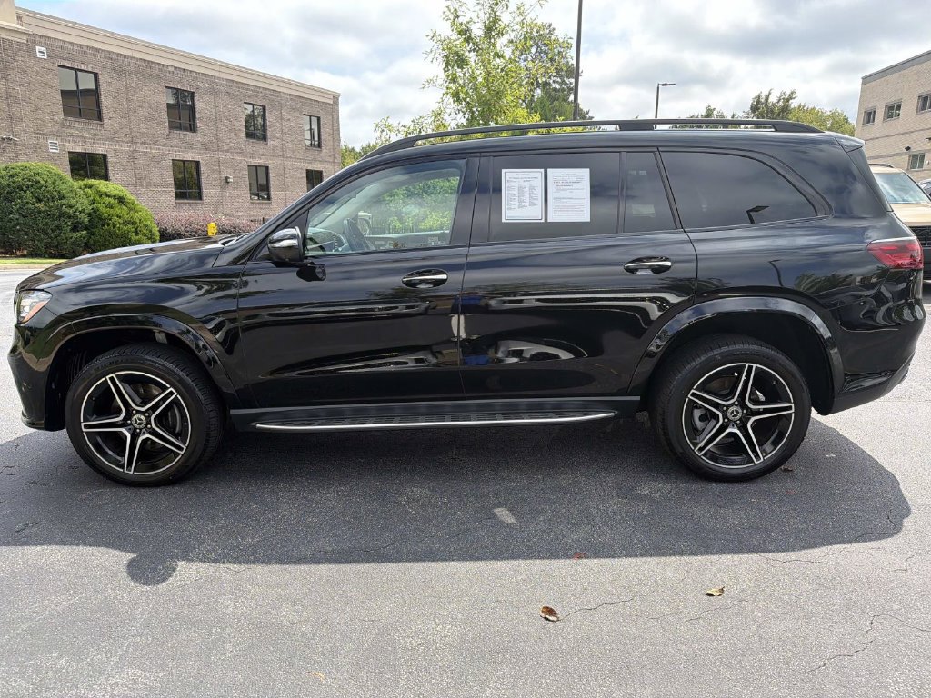 Used 2025 Mercedes-Benz GLS 450 4MATIC w/ AMG Line Exterior image 6