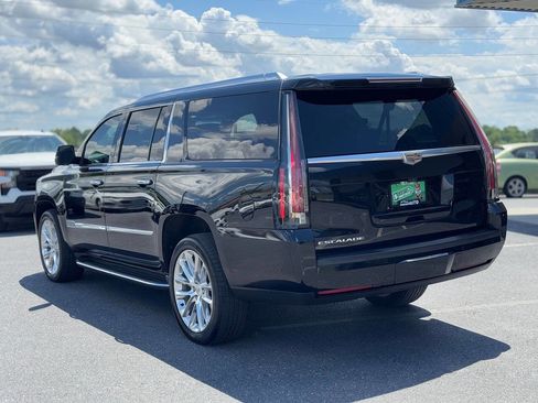 Used 2018 Cadillac Escalade ESV Premium Luxury AWD/4WD image 5