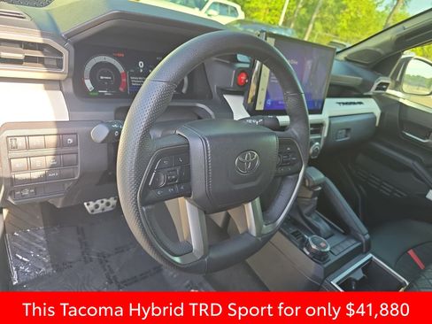 Used 2024 Toyota Tacoma TRD Sport w/ TRD Sport Upgrade Package image 22