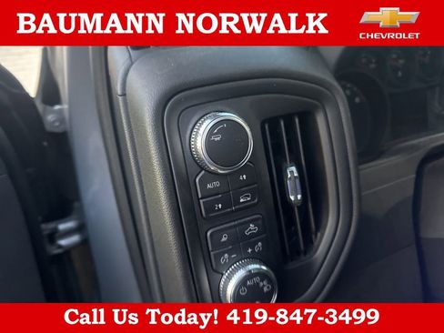Used 2023 GMC Sierra 1500 Pro w/ Pro Value Package AWD/4WD image 18