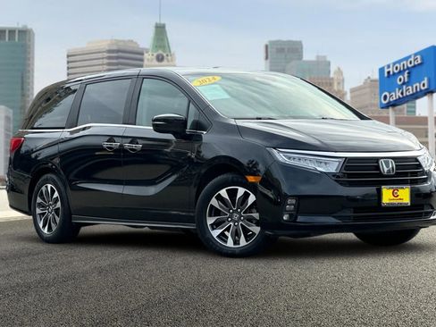 Used 2024 Honda Odyssey EX-L image 2