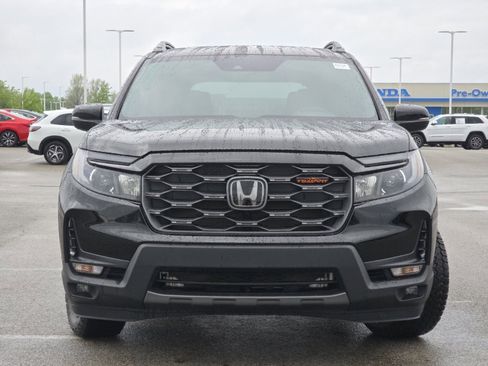 Used 2025 Honda Passport TrailSport image 13