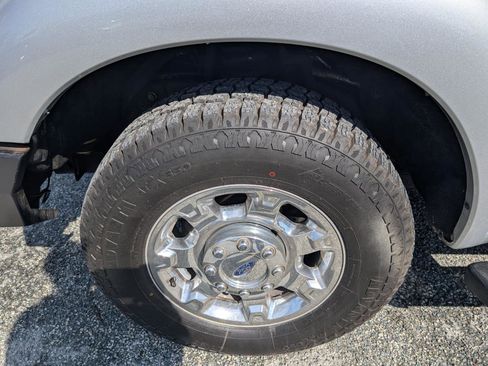 Used 2015 Ford F250 Lariat w/ Chrome Package image 12