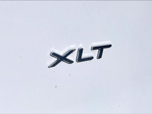 Used 2023 Ford Transit 350 XLT image 21