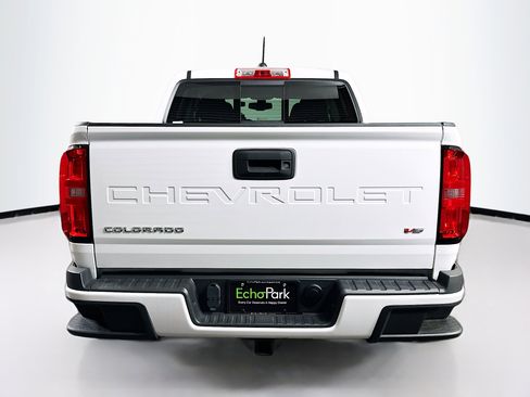 Used 2022 Chevrolet Colorado LT w/ LT Convenience Package image 7