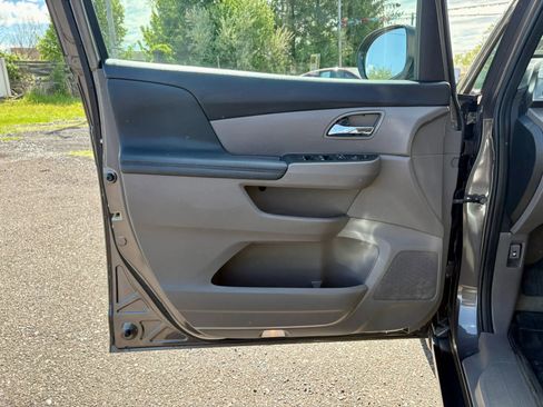 Used 2016 Honda Odyssey EX-L image 11