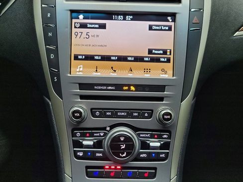 Used 2018 Lincoln MKZ Reserve image 25