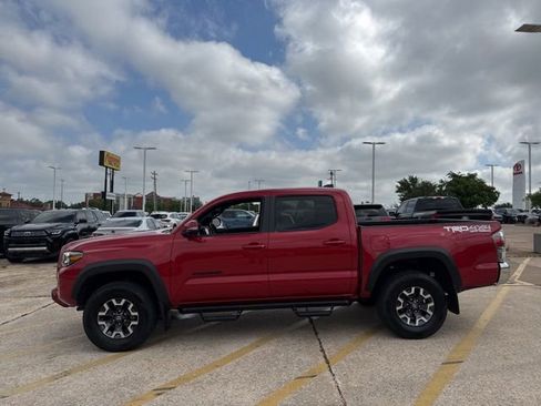 Used 2021 Toyota Tacoma TRD Off-Road AWD/4WD image 39