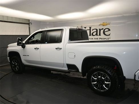 Used 2022 Chevrolet Silverado 3500 High Country w/ Z71 Off-Road Package image 31