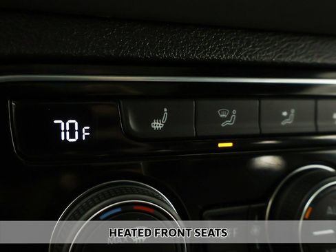 Used 2023 Volkswagen Atlas Cross Sport SE w/ Panoramic Sunroof Package image 7