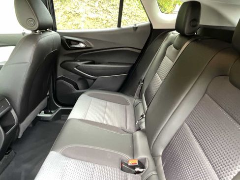 Certified 2024 Chevrolet Trax LT FWD image 22