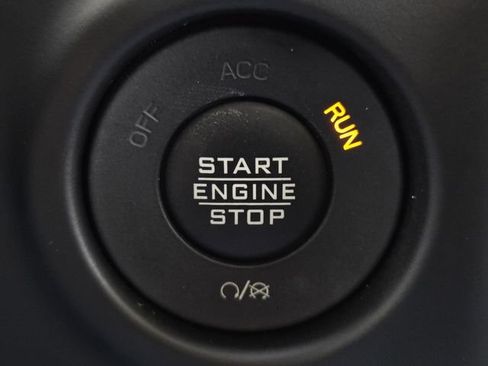 Used 2022 Jeep Wrangler Unlimited Rubicon 4xe w/ Cold Weather Group AWD/4WD image 33