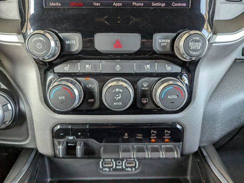 Used 2020 RAM 1500 Laramie w/ Sport Appearance Package AWD/4WD image 3