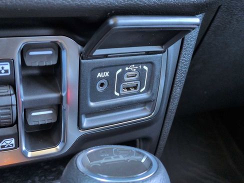 New 2026 Jeep Gladiator Sport image 30