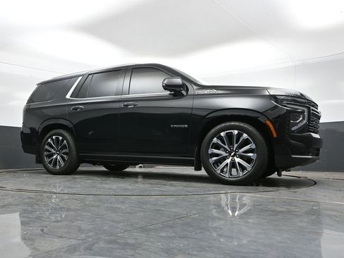 Used 2025 Chevrolet Tahoe High Country AWD/4WD image 44