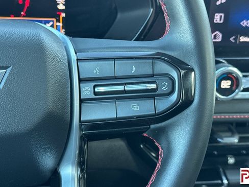 Certified 2023 Chevrolet Colorado Z71 w/ Z71 Convenience Package 2 AWD/4WD image 28