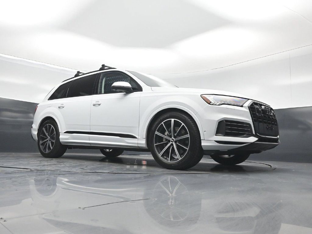 Used 2021 Audi Q7 3.0T Prestige w/ Prestige Package AWD/4WD image 3