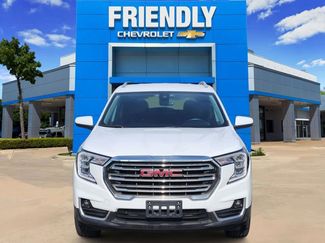 Used 2024 GMC Terrain SLT video 2