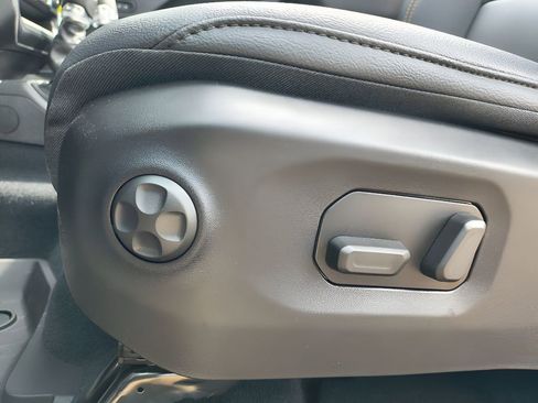 New 2025 Jeep Wrangler Sahara image 18