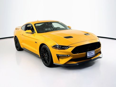 Used 2022 Ford Mustang GT Premium w/ GT Performance Package RWD image 3