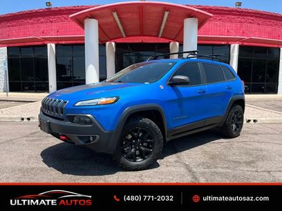 Used 2017 Jeep Cherokee Trailhawk w/ Comfort/Convenience Group