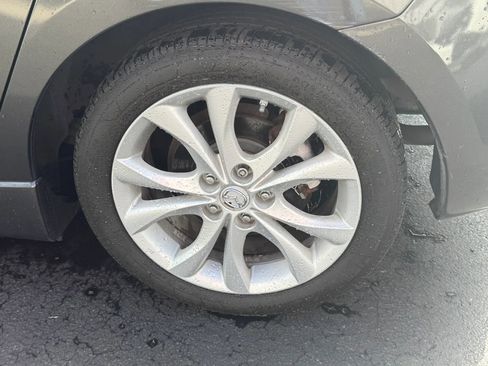 Used 2011 MAZDA MAZDA3 s Sport FWD image 11