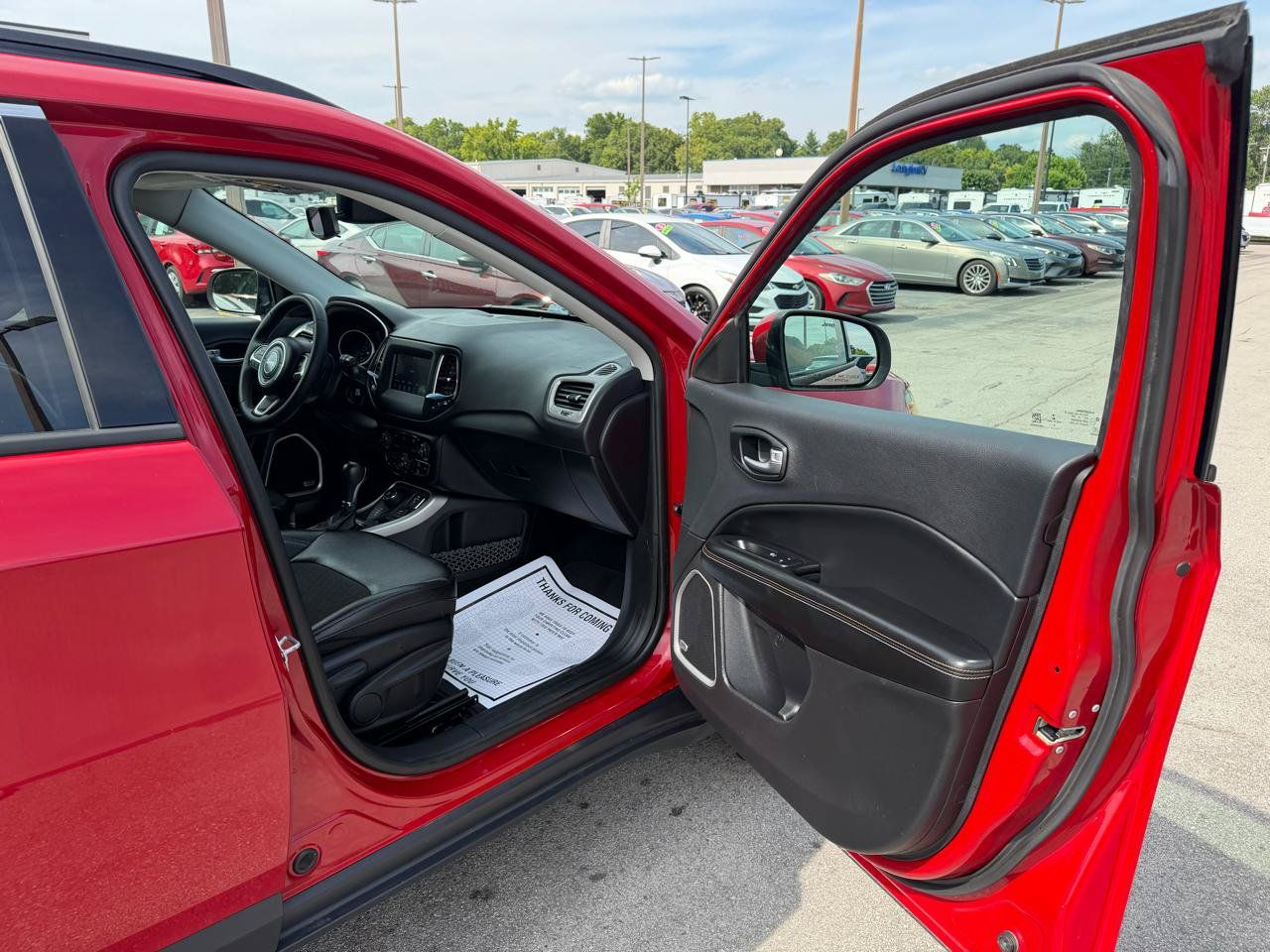 Used 2021 Jeep Compass Latitude w/ Sun and Sound Group AWD/4WD image 9