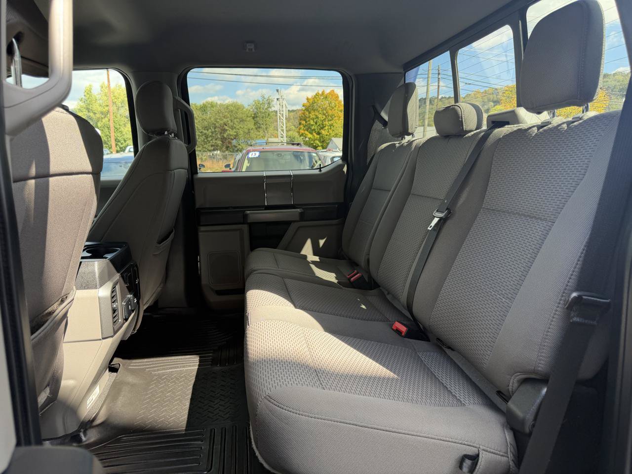 Used 2021 Ford F250 XLT w/ XLT Premium Package AWD/4WD image 18