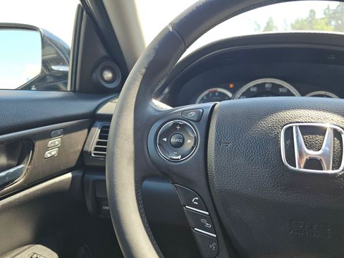 Used 2014 Honda Accord Touring image 69