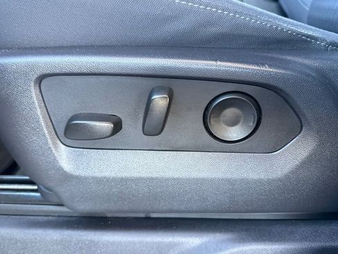 Used 2025 Chevrolet Silverado 1500 LT image 19