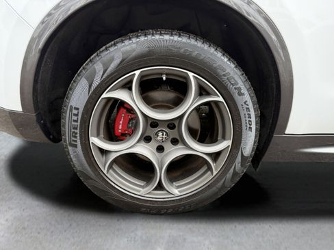 Used 2022 Alfa Romeo Stelvio Ti w/ Active Assist Plus Package image 20