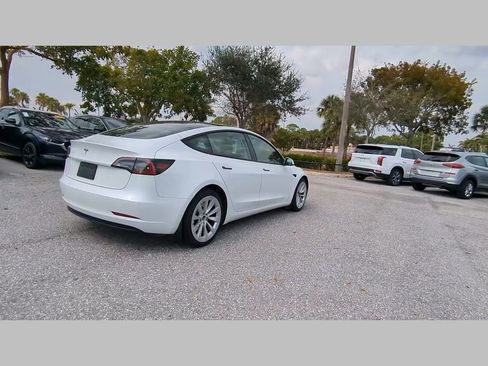 Used 2023 Tesla Model 3 Standard Range image 38