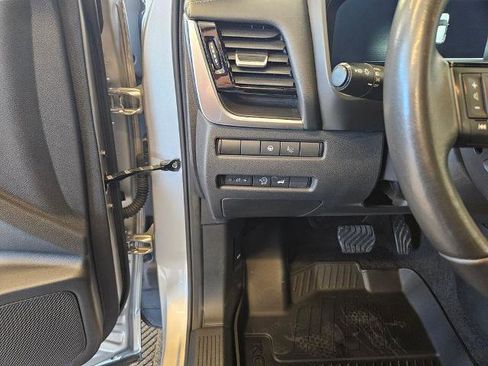 Certified 2023 Nissan Rogue Platinum w/ Platinum Premium Package image 17