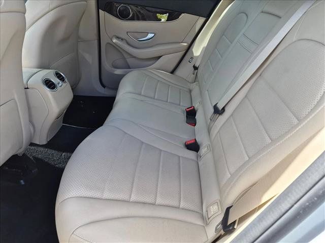 Used 2018 Mercedes-Benz GLC 300 image 18