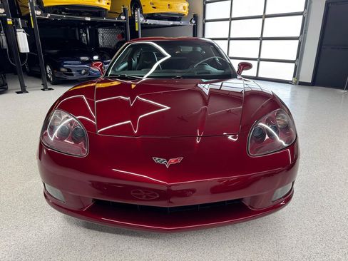 Used 2007 Chevrolet Corvette Coupe w/ Preferred Equipment Group RWD image 23