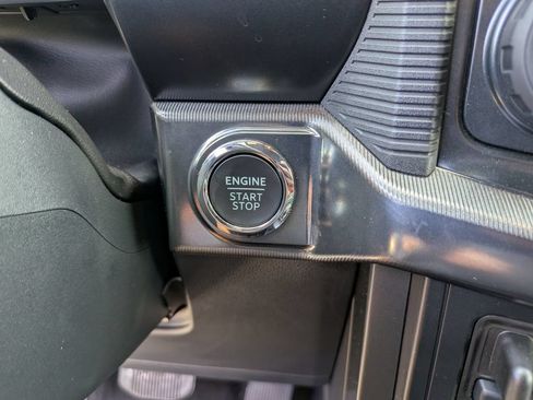 Used 2025 Ford F150 Lariat w/ Equipment Group 502A High AWD/4WD image 30