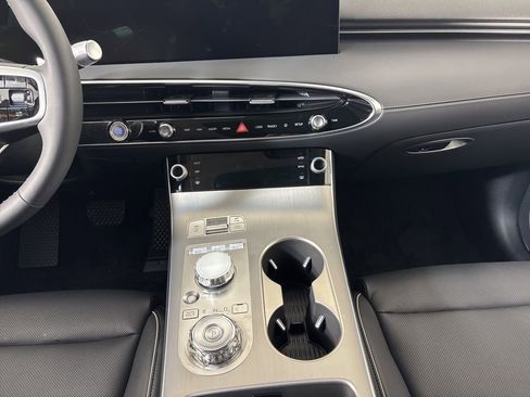 New 2026 Genesis GV70 2.5T Advanced image 23